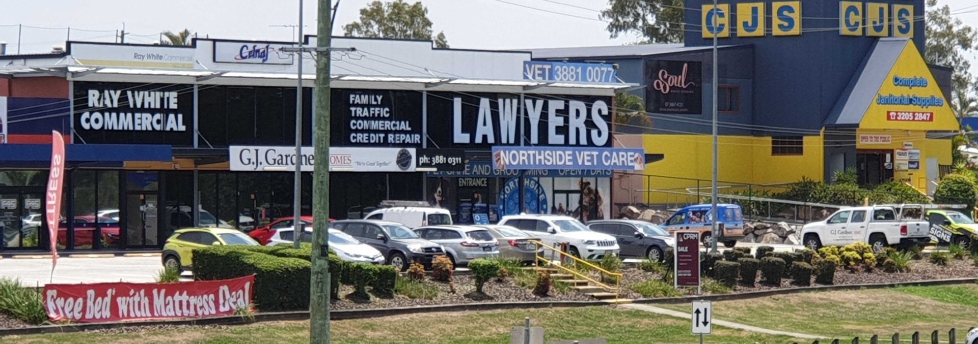 Big lawyers sign on gympie road strathpine | ads law | Armstrong Doessel Stevenson Lawyers | 07 3088 3777